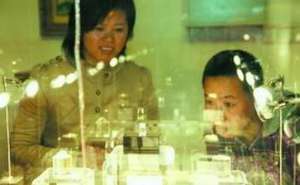 舍利子形成仍是不解之谜 血舍利可分辨出350种颜色